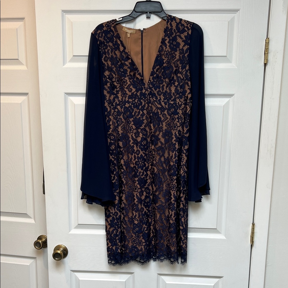 Elegant Navy Lace flare sleeve Dress